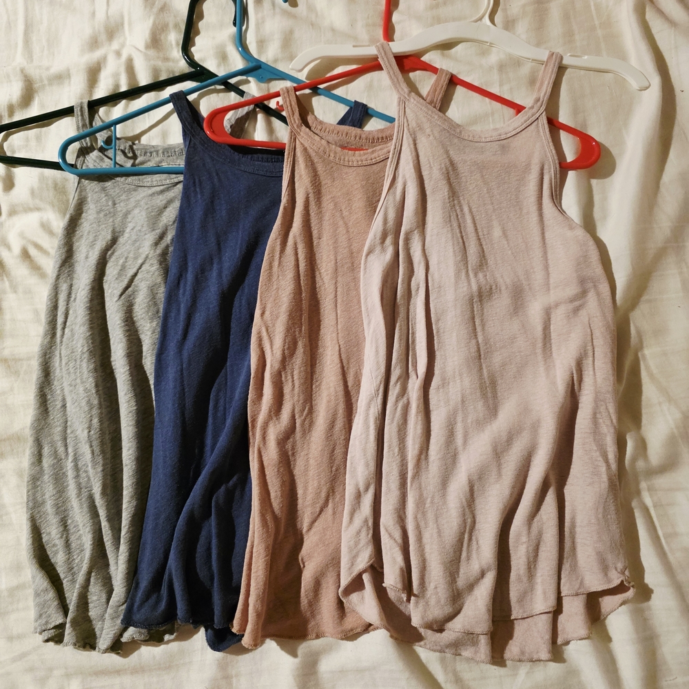 Lot of 4 Vintage Abercrombie and Fitch Linen Tanks: Size XS